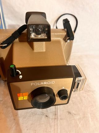 Polaroid EE22