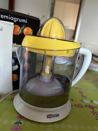 Spremiagrumi da cucina