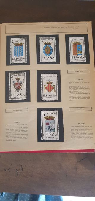 Album cromos de sellos azul.