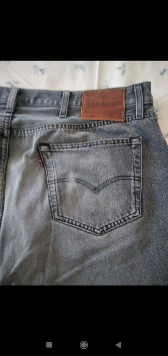 Pantaloni uomo corti