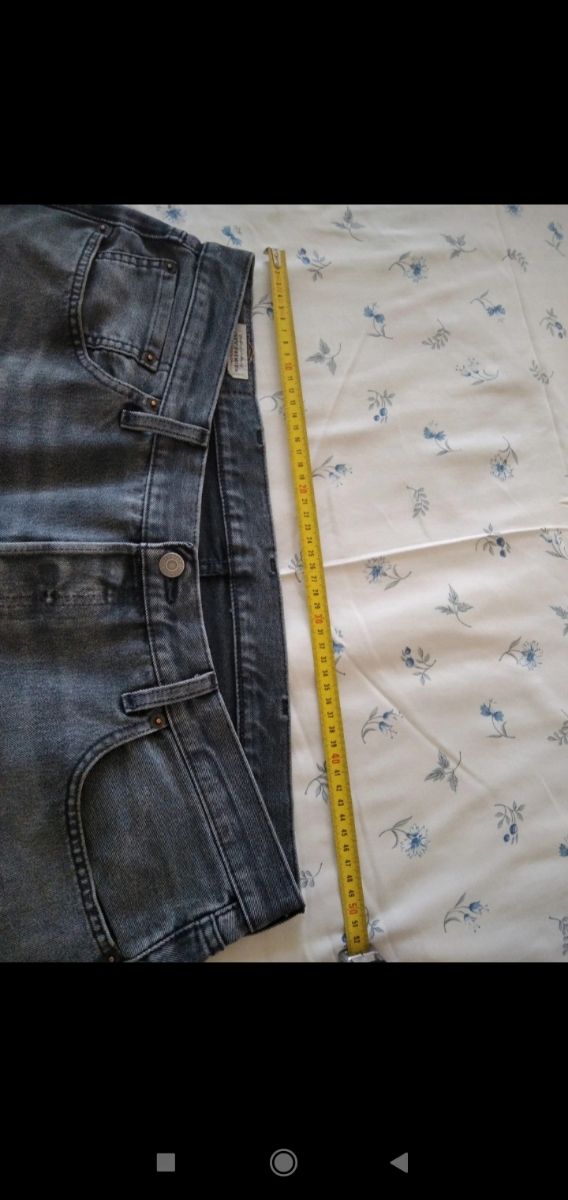 Pantaloni uomo corti