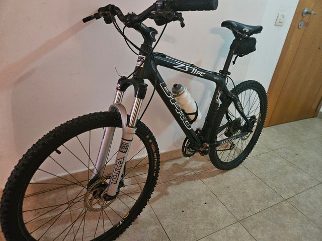 Bicicleta Bipro de carbono
