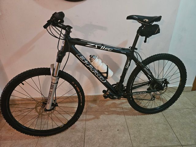 Bicicleta Bipro de carbono