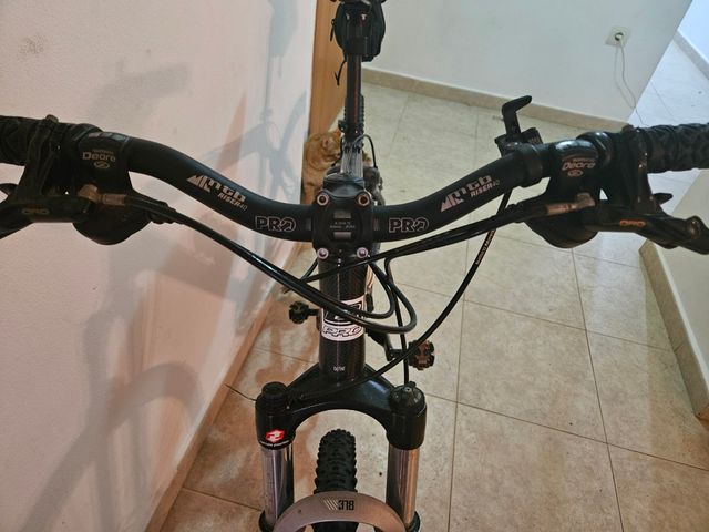 Bicicleta Bipro de carbono