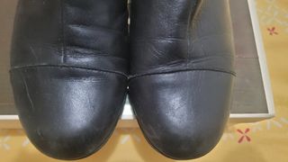 Botines de piel negros