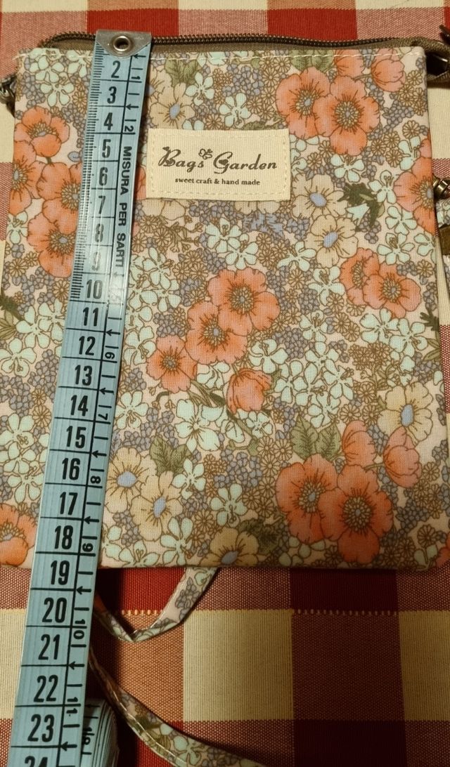 Borsello floreale Bags garden. Nuovo.