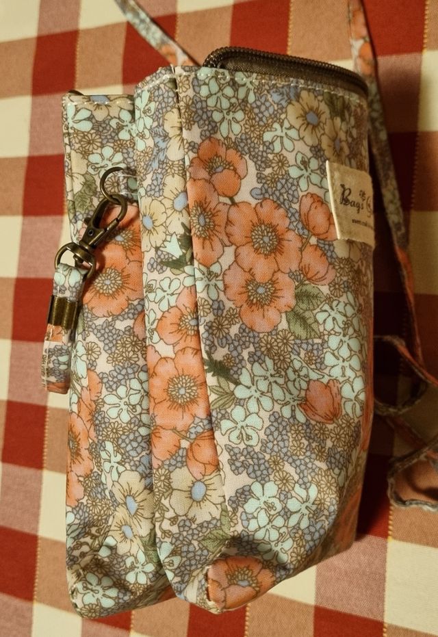 Borsello floreale Bags garden. Nuovo.