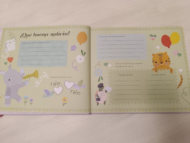Libro de recuerdos especiales bebé