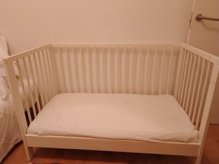 Cuna bebe + colchón!
