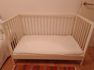 Cuna bebe + colchón!