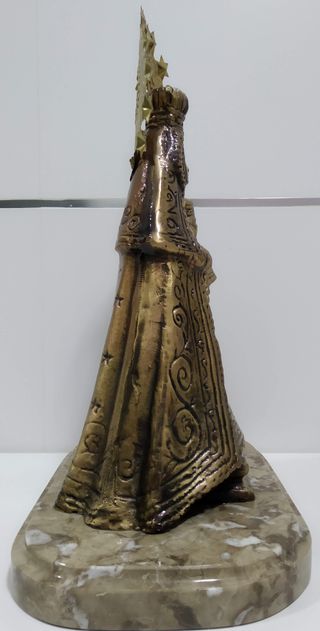 Figura de bronce de la Virgen de Sonsoles