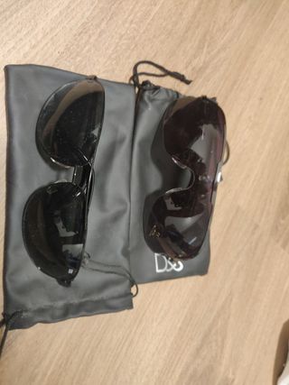 Lote peluches, pizarra magnética, gafas