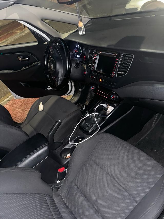 KIA Carens 2013