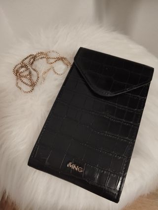 Bolsito mango con cadena dorada