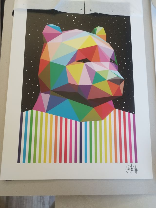 Okuda firmado cabeza oso montaje 3D