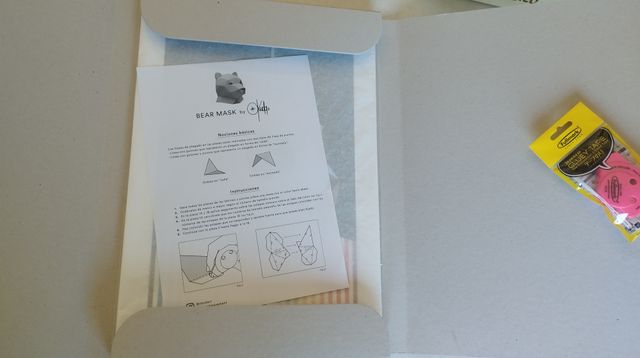 Okuda firmado cabeza oso montaje 3D