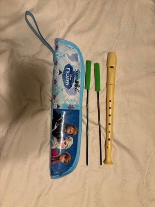 flauta con funda y limpiadores