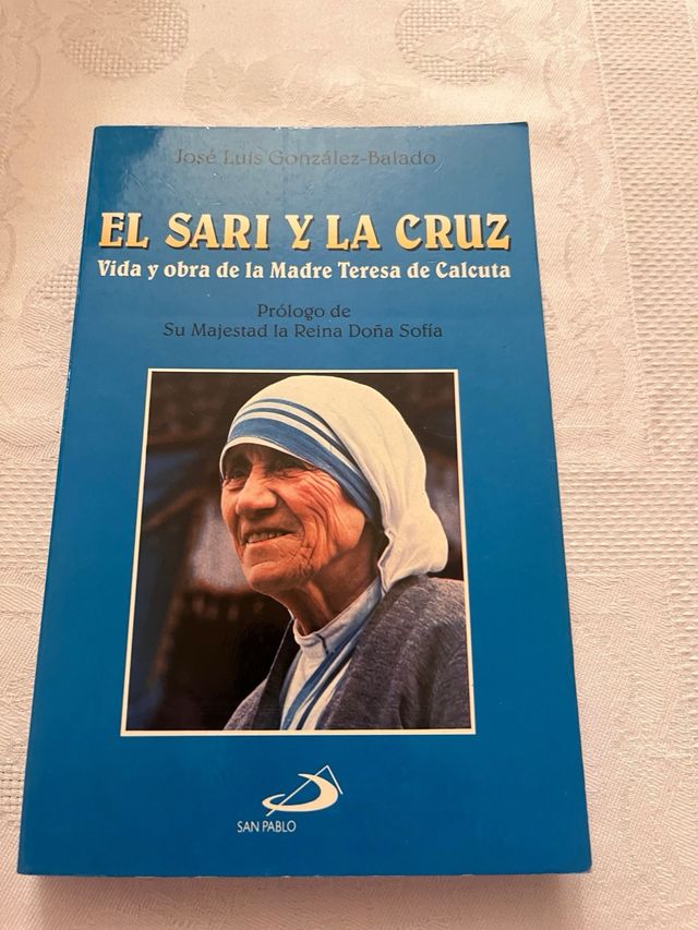 Libro EL SARI Y LA CRUZ