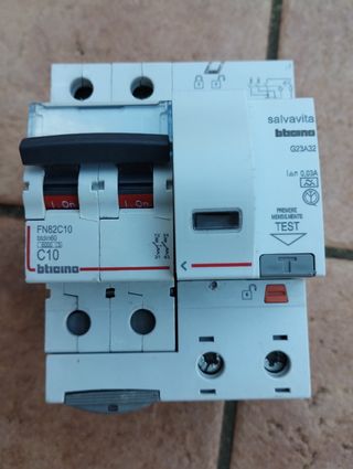 Magnetotermico differenziale salvavita 