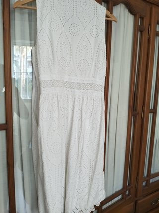 Vestido blanco perforado talla M