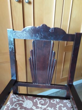 Sillon antiguo de madera