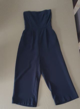 Jumpsuit blu con pantalone a polpaccio