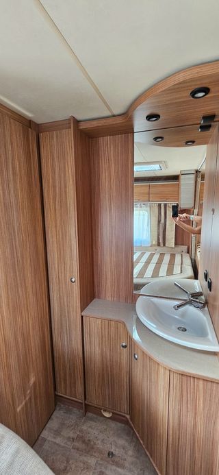 Caravana burstner averso tk 550.