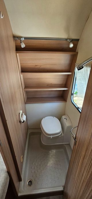 Caravana burstner averso tk 550.