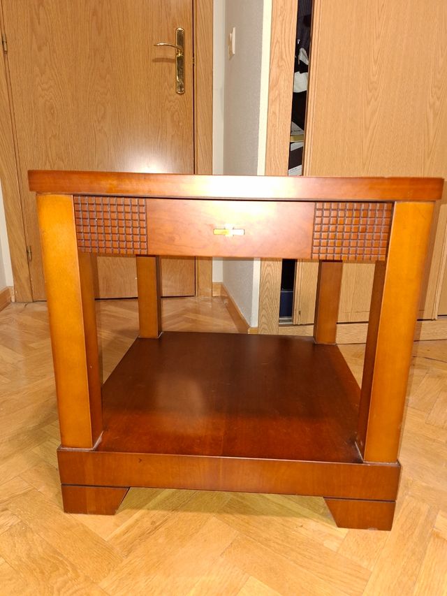 Tavolo laterale in legno