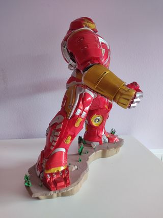 Diamond Select Marvel Hulkbuster