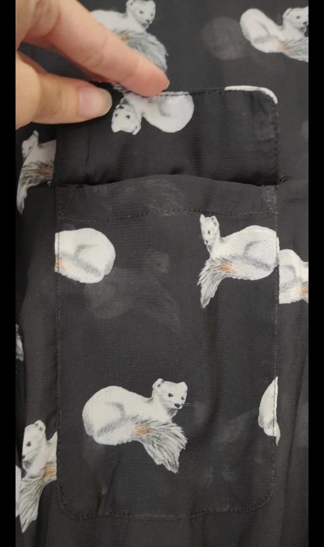 Vestido negro con hurones