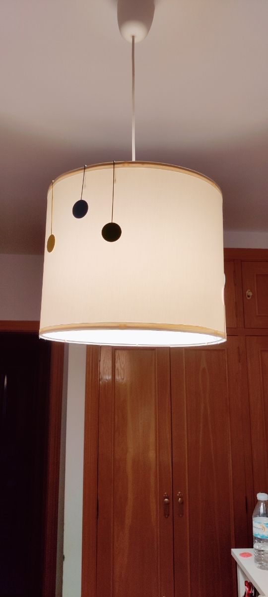 Lampara Ikea infantil