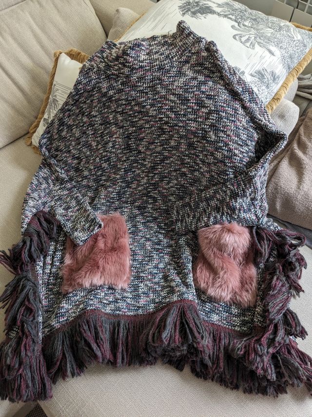 Poncho coquette talla L