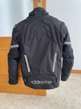 Chaqueta moto Alpinestar homologada 