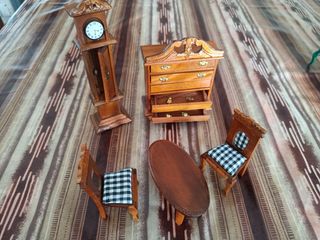 Oggetti fatti e pitturati a mano