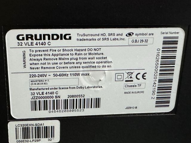TV Grundig 32” con Mando