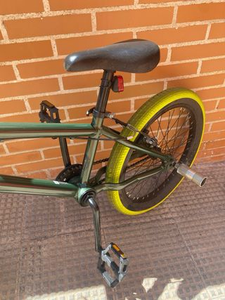 BMX de 20”. Casi Nueva , en muy buen estado .