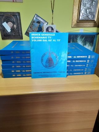 LOTTO 11 VOLUMI + IND SCHEMARIO TV VINTAGE