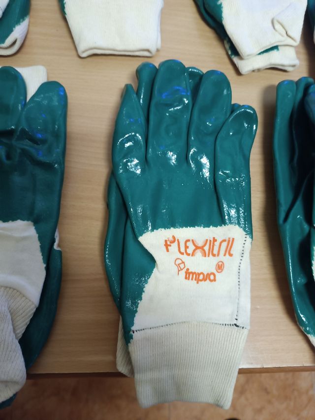 Guantes de jardinería   11 pares