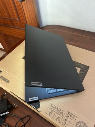 Portatil Lenovo V15 G2 ITL 512GB FullHD Nuevo