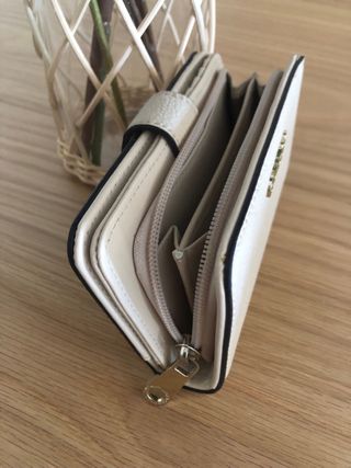 Cartera GUESS