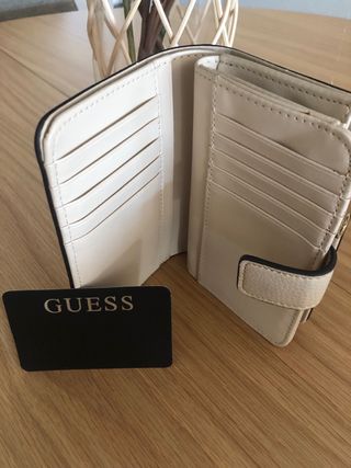 Cartera GUESS
