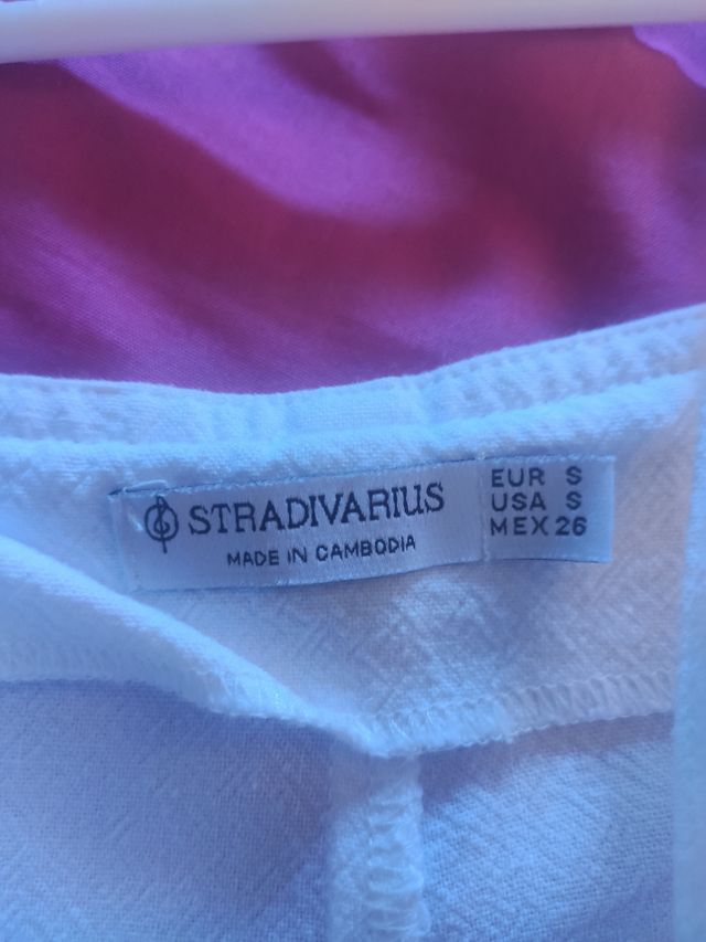 Peto blanco Stradivarius