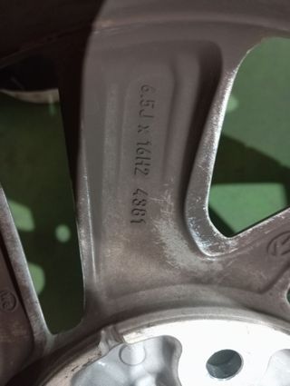  4 LLANTAS ALUMINIO  16 pulgadas Kia ,Mazda ,Hyund