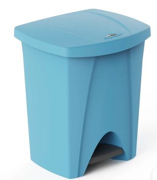 Cubo basura,  calefactor y copas