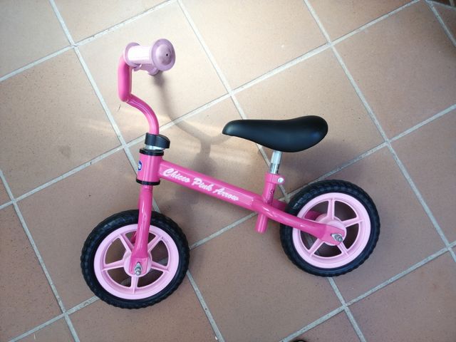 Bici sin pedales niña