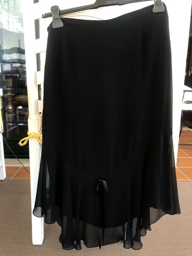 Falda negra Brunella