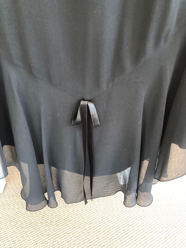 Falda negra Brunella