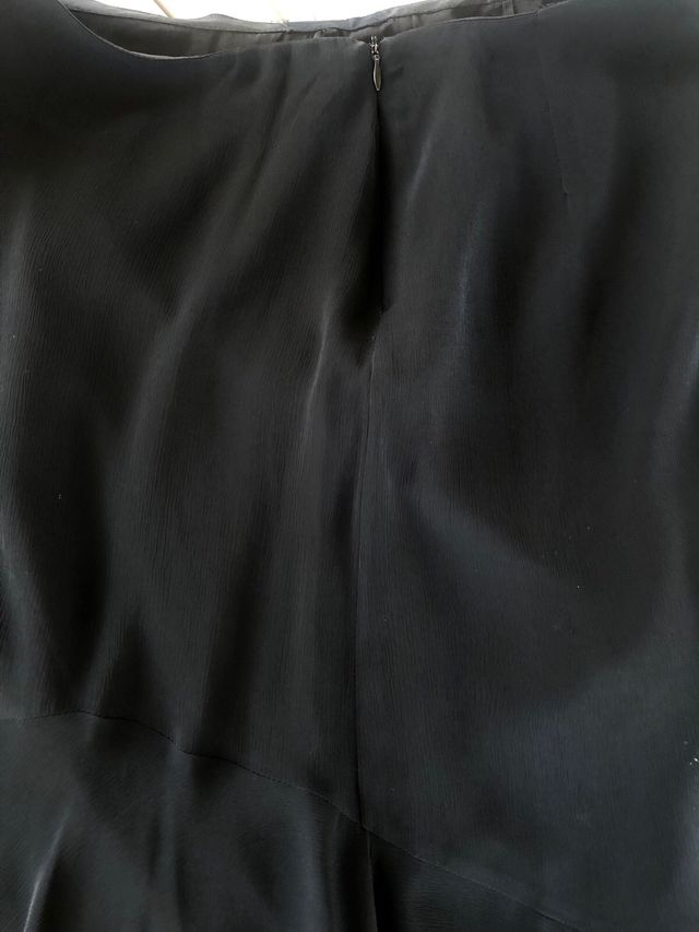 Falda negra Brunella