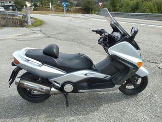 TMAX 500 